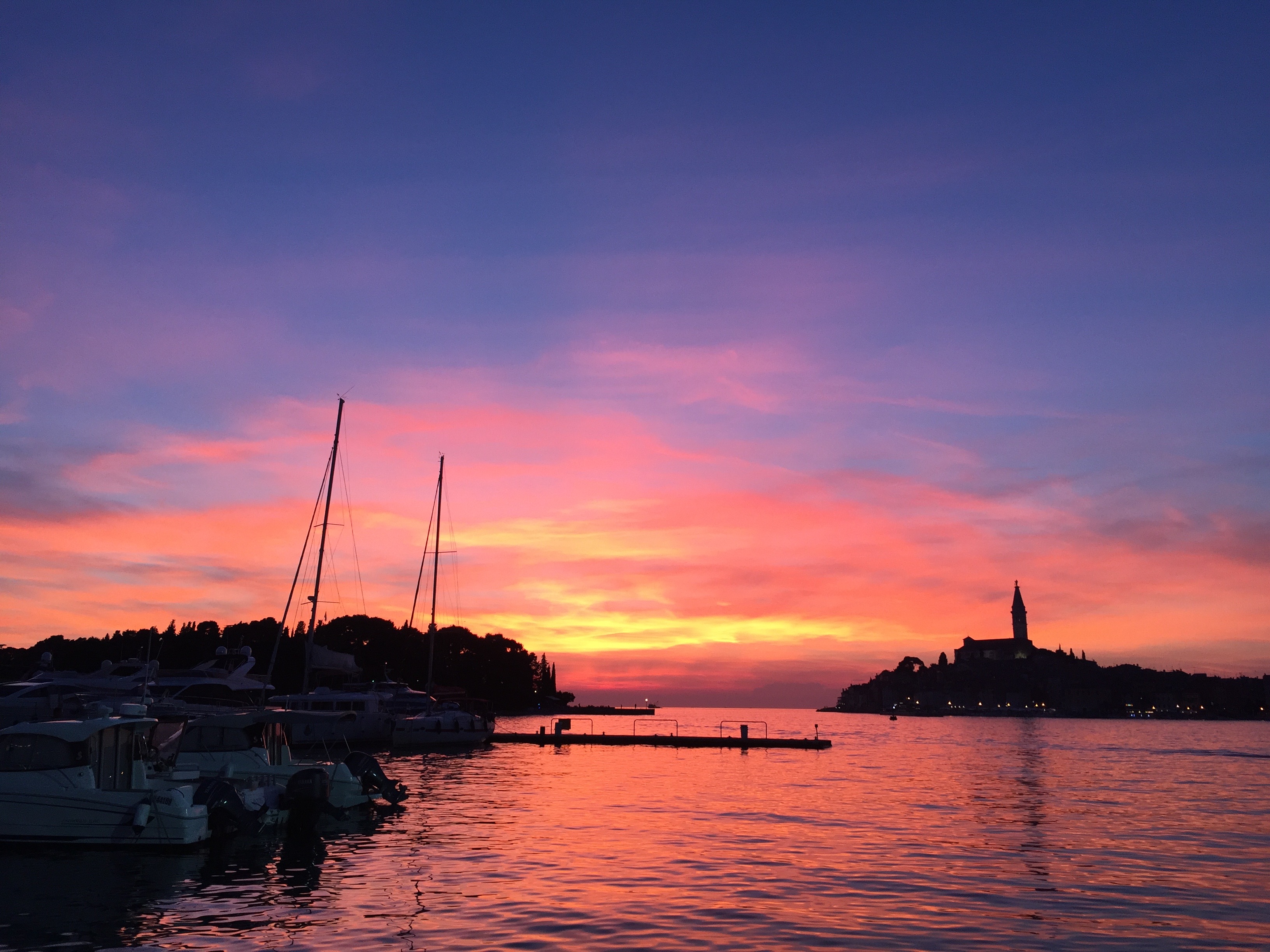 západ slunce v přístavu Rovinj - Chorvatsko