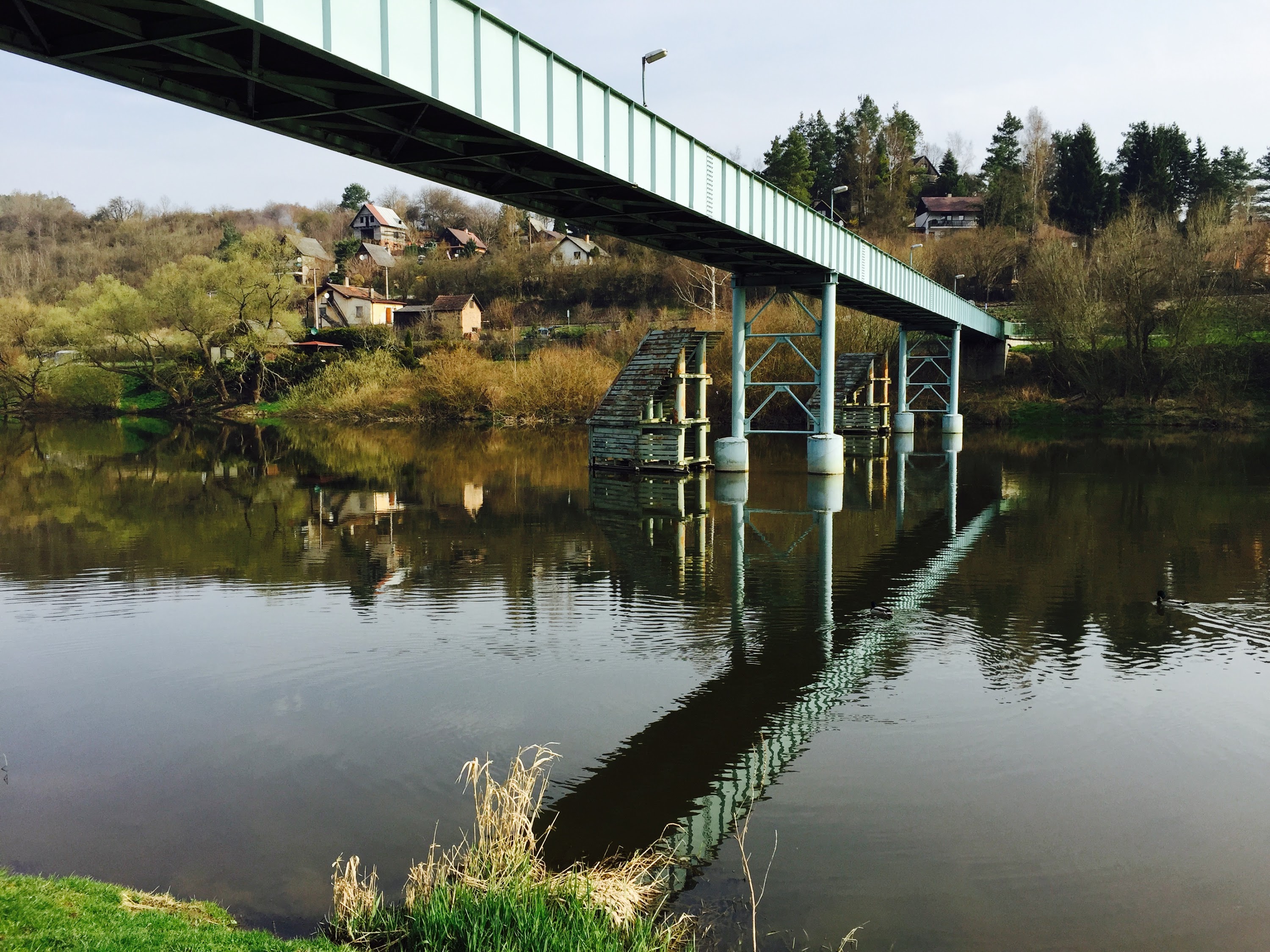 Pohled na most přes Berounku 