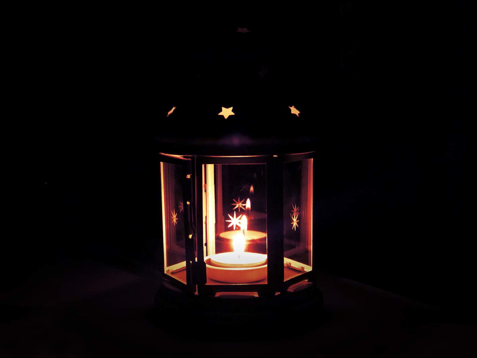 Vánoční lucerna se svíčkou